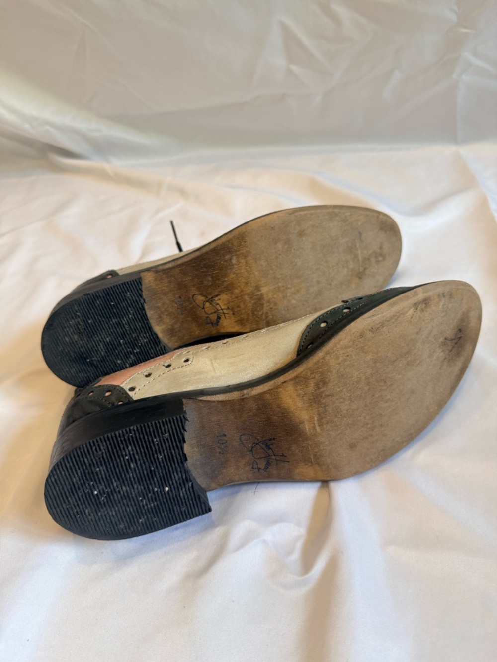 John Fluevog Pink, Cream & Black Wingtip Lace Mules - Picture 4 of 4